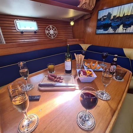 Coriandre 2 - Dormir Sur Un Grand Voilier 9 Personnes By Nuits Au Port La Rochelle  Exterior foto